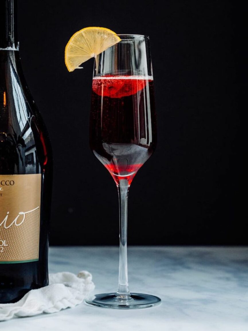 kir royale champagne cocktail